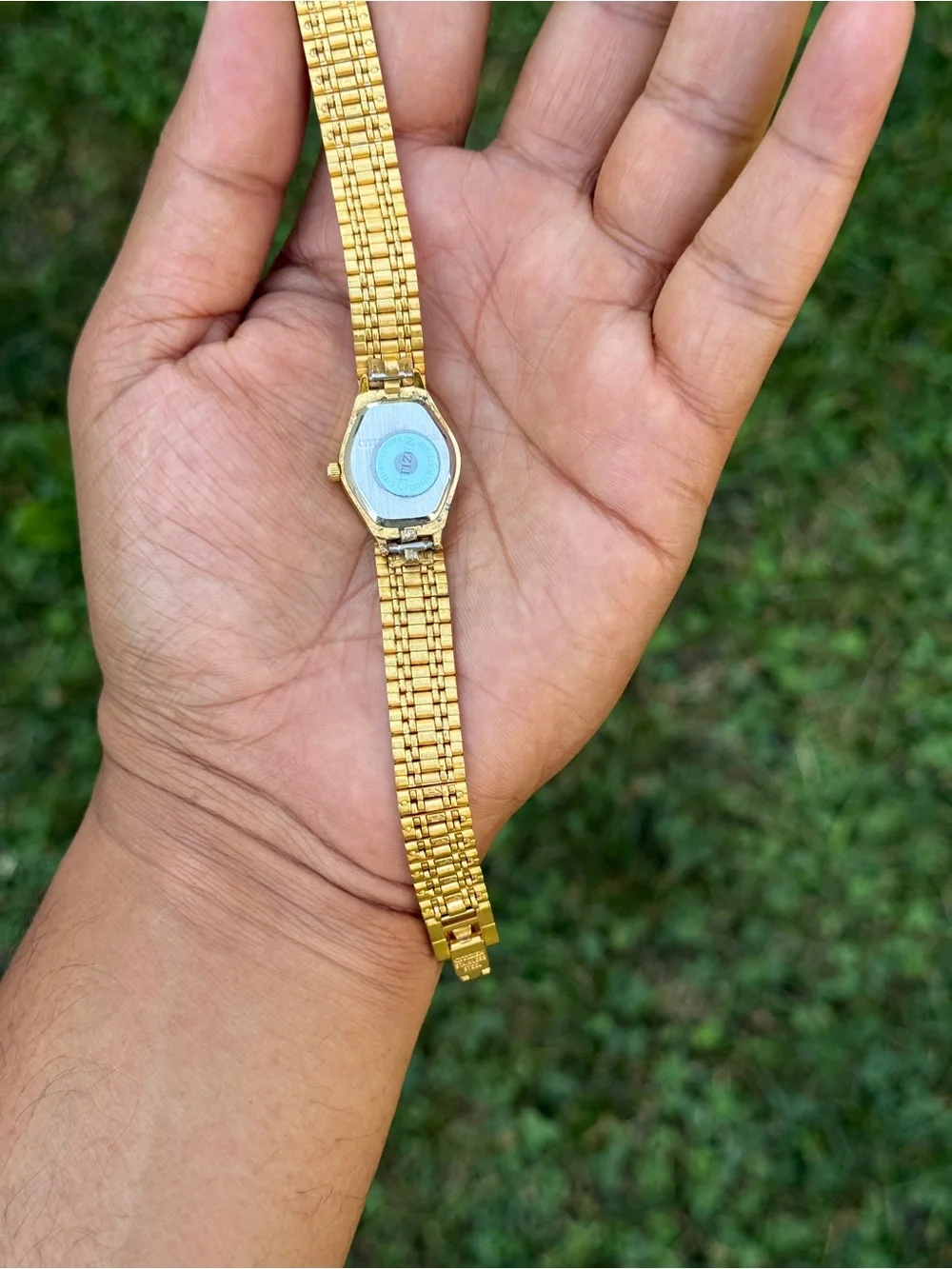 CITIZEN Gold Tone women’s Classic Petite Dress/Cocktail Watch, Quartz - Picture 3 of 8